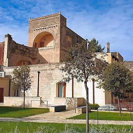 Hotel Masseria Santa Lucia 3*