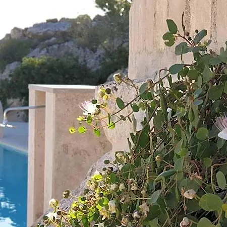 Masseria Santa Lucia 3*