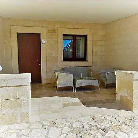 Masseria Santa Lucia 3* Matera